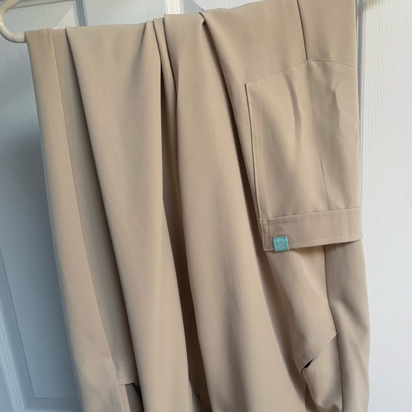 SCRUB SET | G-M | sold as a set - Picture 4 of 6